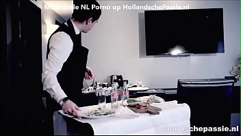 Preview 1 of Hindi Xxx Poorn - Mila Milan neukt met de baas