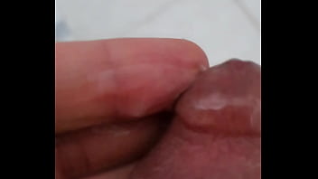 Preview 1 of Joony Sins Sucked Nurse Boobs - Batendo punheta gostosa s&oacute_ na cabecinha com lubrificante e gozando gostoso
