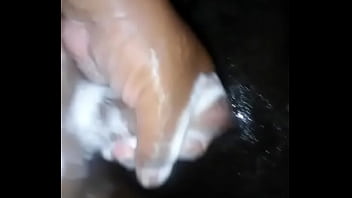 Preview 4 of Tal Jane5 - Me la jalo mientras me ba&ntilde_o