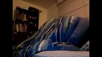 Preview 1 of Gay To Gay Xxx Free Movies - rubia mona follada en la cama sex