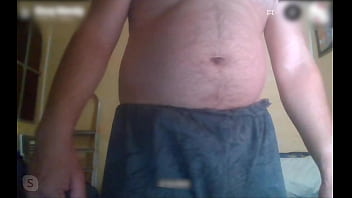 Preview 4 of Bidiyo Xxx - GORDINHO FICOU PULSANDO O PAU NO SHORTS ENQUANTO TECLAVA COMIGO
