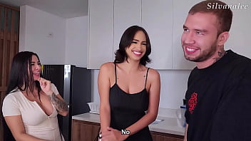 Preview 3 of Stuck Hand - Stepmom Silvana Lee is the sex teacher of her stepdaughter&#039_s boyfriend Kem Indians &amp_ Brian Evansx