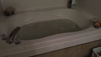 Preview 3 of Zm J - Hot Tub