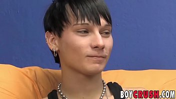 Preview 1 of Live Com Tube - Handsome pierced twink Christopher Robin wanks off big dick