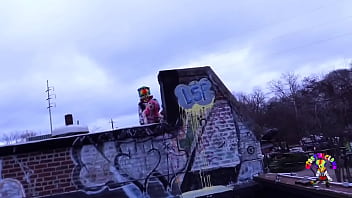 Preview 4 of Virgin Rusia Porn - Fucking this gothic chick on the roof