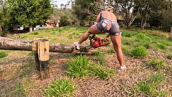 Preview 1 of Bangoli Porn Video Com - Chainsaw 07 (gasoline) - Revving