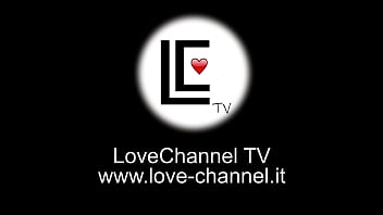 Preview 1 of Indian Cex Com - La PornoStar Jessy Jey ci spiega cos&#039_&egrave_ LoveChannel