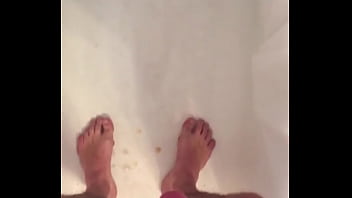 Preview 3 of Uvodni 1 - Argentino se hace la paja,  se masturba en la ducha y tira mucha leche