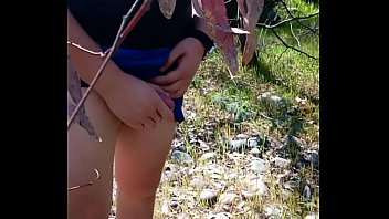 Preview 1 of Big Fat Mom Kissing - Paja al Aire libre