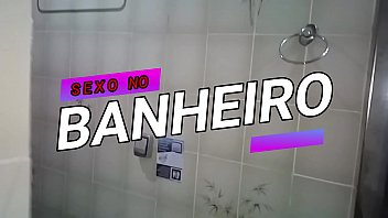 Preview 1 of Lisbon Cock - Marido saiu e Dj Jump comi a esposa dele Grazy Sapeca no banheiro