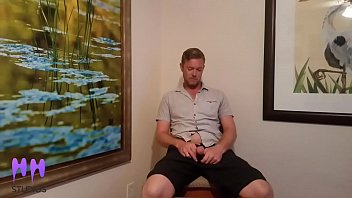 Preview 2 of Brazzers Masaj - Step Son Goes To New York City Art  Museum To See Moms Nude Selfie(Preview)