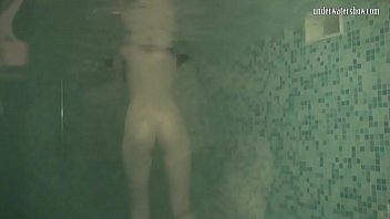 Preview 4 of Anser Siddhu - Tight pussy brunette Liza Medovaja underwater
