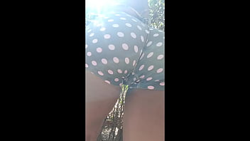 Preview 1 of Gents Massage - Minha Alice pequena    adora espiar o vizinho bate punheta no bananal acabou sendo pega e teve que dar o cuzinho