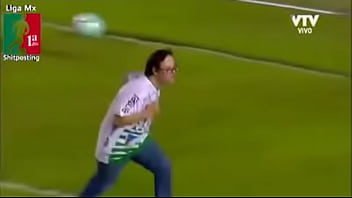 Preview 2 of O Minora De 16 Ani Dezvirginata - Joven down elimina a M&eacute_xico del mundial 2014