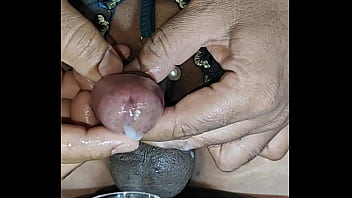Preview 3 of Lightning Gifs - Cum swallow