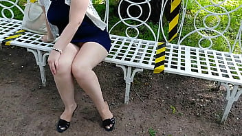 Preview 2 of Film Porno Rdc - Flashing pussy in park