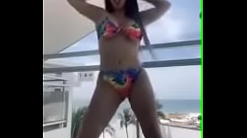 Preview 3 of Hot Side Chicks - Lizbeth Baila Sexi