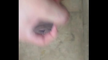 Preview 4 of Hot Mom F - Joven masturb&aacute_ndose
