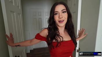 Preview 2 of Xxx 18 2017 Hd Videos - Beautiful Homeowner Natalie Brooks Brings Realtor to Her Bedroom