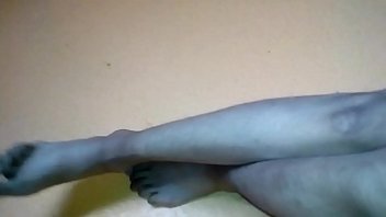 Preview 1 of 1o Yars Sex - Lindos pies de chico