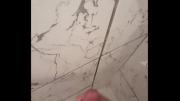 Preview 4 of Keniya Sex - Senti vontade de bater uma e fui no banheiro jogar um leite fora :(