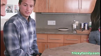 Preview 1 of Brazil Porn Mp3 - Big Ass Brunette Melissa Lynn Punded In The Kitchen