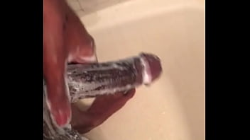 Preview 3 of Xxxxwwwwvdeo - Raz &ldquo_slide threw&rdquo_