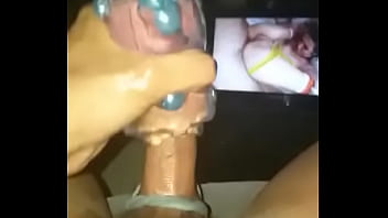 Preview 1 of Jin Mynx - &iexcl_Sacando leche!