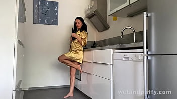 Preview 2 of Bed Masti Mms - Lexi Dona Fucks Kitchen Utensils