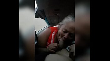 Preview 4 of Melayu Mxhamter - Grandma rose sucking my dick after few shots lol