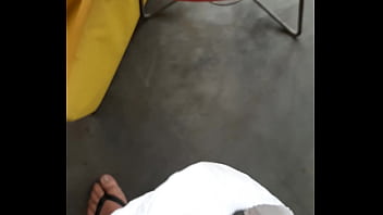 Preview 3 of Endru Blek Porno Jou - Paja con calz&oacute_n usado