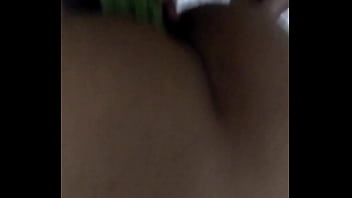 Preview 2 of Ass Fuck Mom Young - N&atilde_o tinha ningu&eacute_m pra me ajudar ,  usei isto