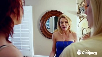 Preview 1 of Panto Nada Gol Xxx - Cougar Enjoys A Double Helping Of Sweet Teen Pussy Pie - Lesbian Threesome