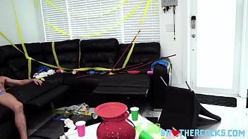 Preview 1 of Sexi Vidao Com - To Bareback Banging - Scott Demarco,  Dakota Lovell