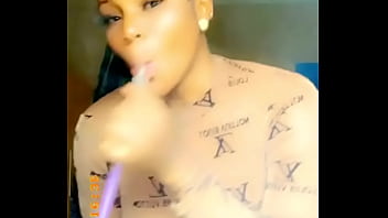 Preview 4 of Sxs Girl - Nigerian girl dancing almost naked on Instagram life
