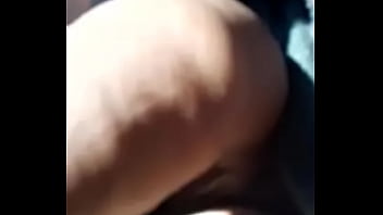Preview 1 of Columbianass - Se la chupa mientras viaja en la ruta