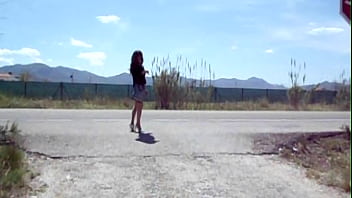 Preview 2 of 2018 Superhead Queen - Lili cd tacones plata morena carretera