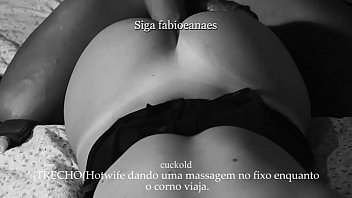 Preview 4 of Sonny Lione Xxxvideo - Hotwife safada massageando o pauz&atilde_o do fixo enquanto o corno teve que fazer uma viagem. Ela filmou tudo para ele. (Trecho)