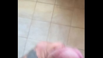 Preview 3 of Big Mamaxxxsex - ma petite amie de 18 ans m&rsquo_avale tout mon sperme avant le travail