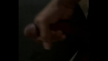 Preview 3 of Mosi Li Chudai - Novinho pauzudo gostoso na punheta