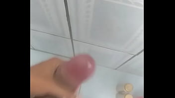 Preview 2 of Real Life Cam Leora And Paul Sex - Gozando no banho