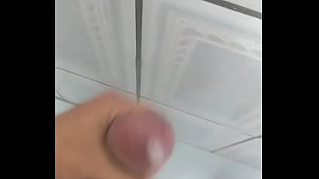 Preview 3 of Real Life Cam Leora And Paul Sex - Gozando no banho