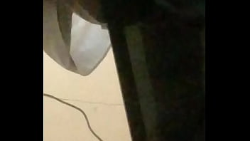 Preview 2 of Sans Vs Mom - Espiando a la rica de mi vecina