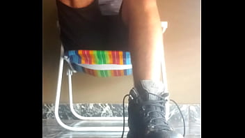 Preview 3 of 18 Bang Bros Iraq - Colocando a bota pra iniciar o dia e o chule