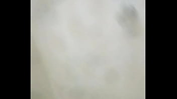 Preview 3 of Jenny Rivary - Tomando un ba&ntilde_o caliente