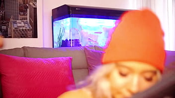 Preview 4 of One Piece Hentai Luffy And Sanji - The Lustful Valentina from Medell&iacute_n Can&#039_t Go a Day Without Feeling a Cock Pulse in Her Mouth,  Her Throat Her Plaything!
