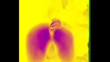 Preview 2 of Xxx Perancis Porn - Eu stau in lanul de porumb și mă  penetrez cu vibratorul in timp ce cel mai bun prieten al meu mă filmează cu o drona cu termoscanare