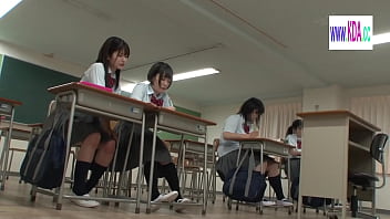 Preview 4 of Mom Porn Son Sex - Lesbian juice that makes students fall in love with sticky slug cunnilingus 2