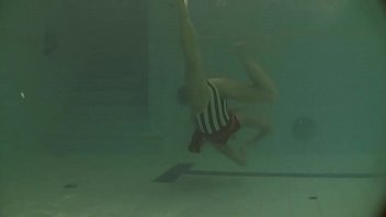 Preview 1 of Xnxx Junny Sins - Beautiful exquisite body teen Natalia Kupalka swimming naked
