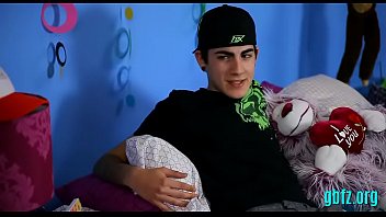 Preview 1 of Sadara Sex - Excited twinks engulf and fuck